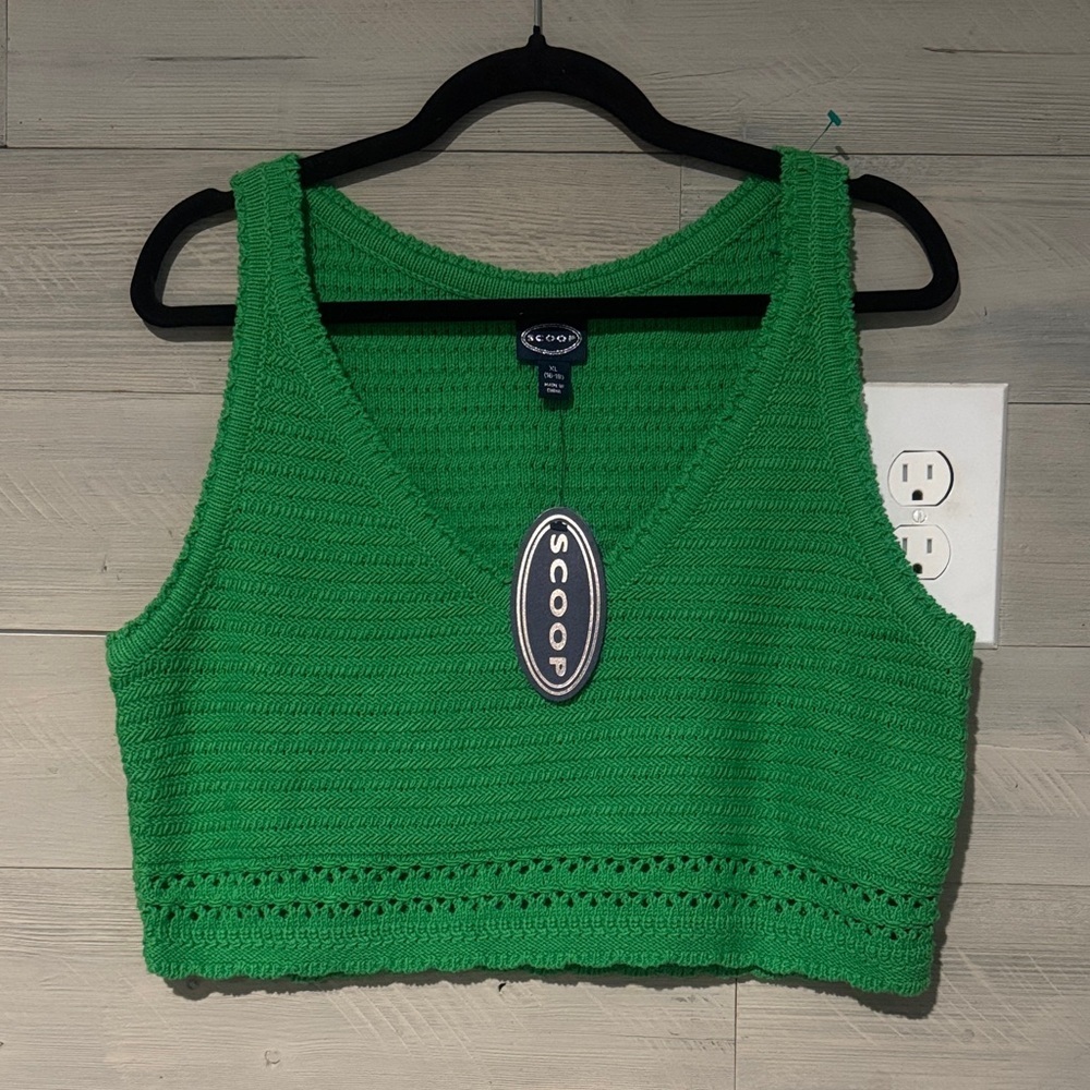 Closet‎ Vibrant Green Knit Tank Top